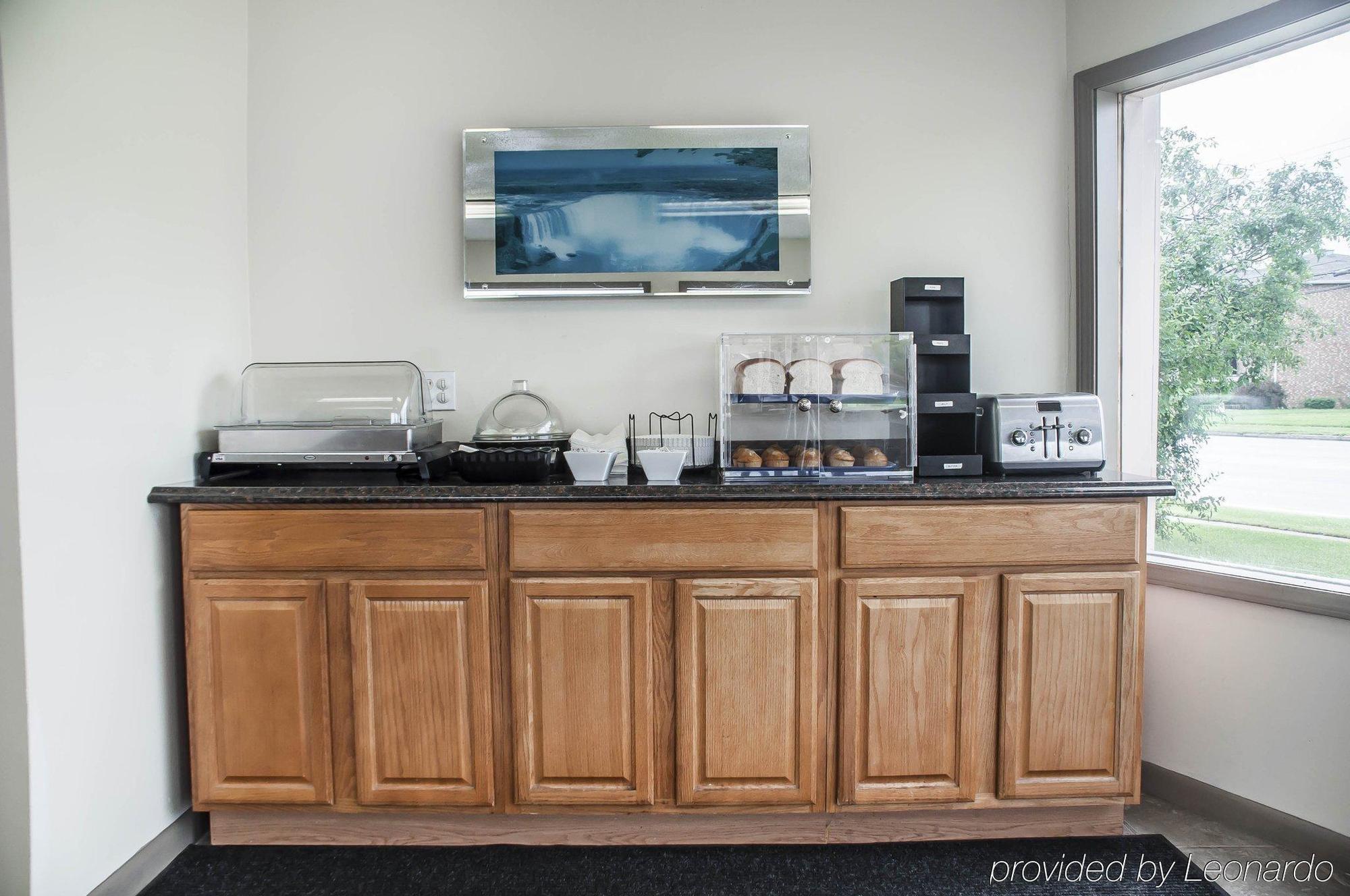 Castle Inn&suites Motel 2*